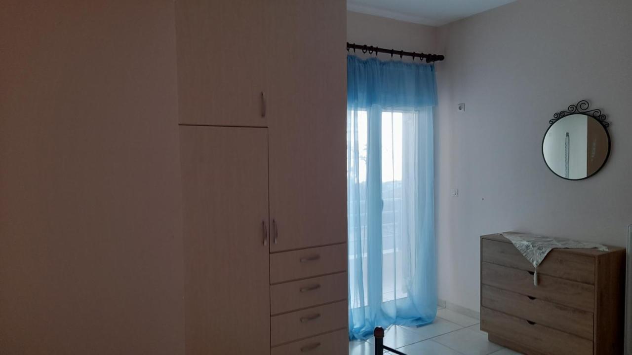 Akrata Rose Garden Apartments I Paralia Akratas Exteriör bild