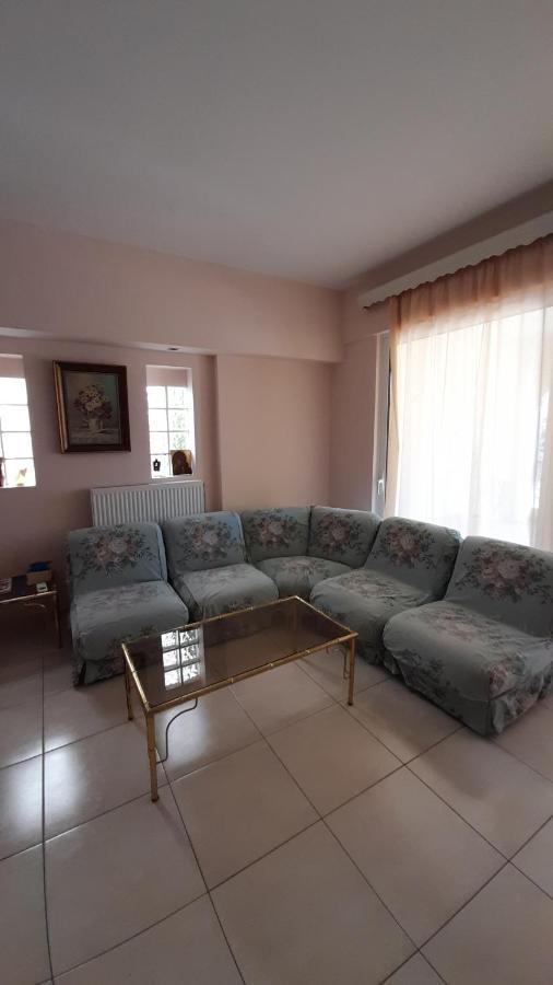 Akrata Rose Garden Apartments I Paralia Akratas Exteriör bild